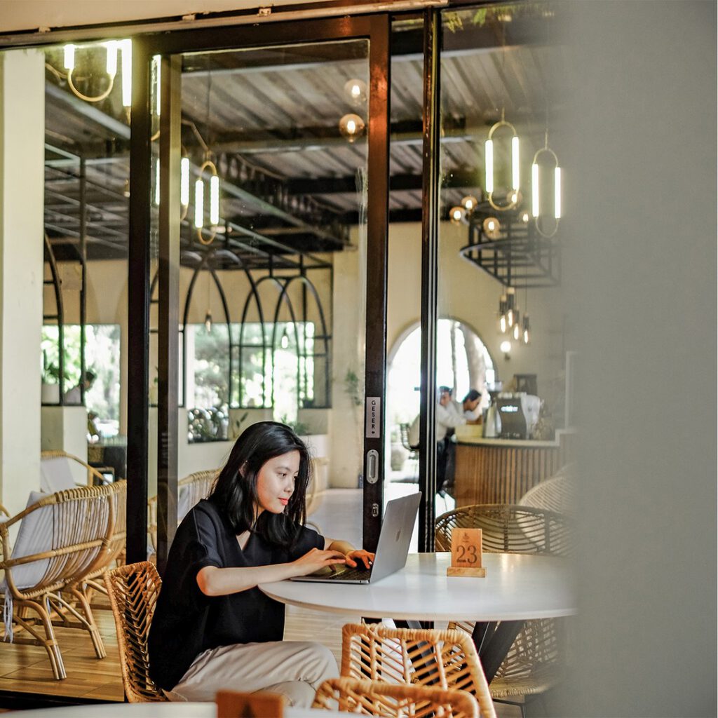 Kadjine Coffee and Resto Partner by Jepara Ourland Park 04
