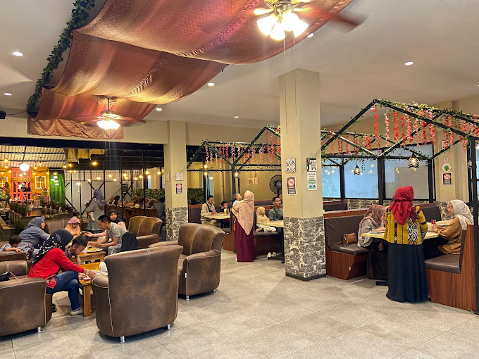 de aroma resto boyolali partner by Jepara Ourland Park 1